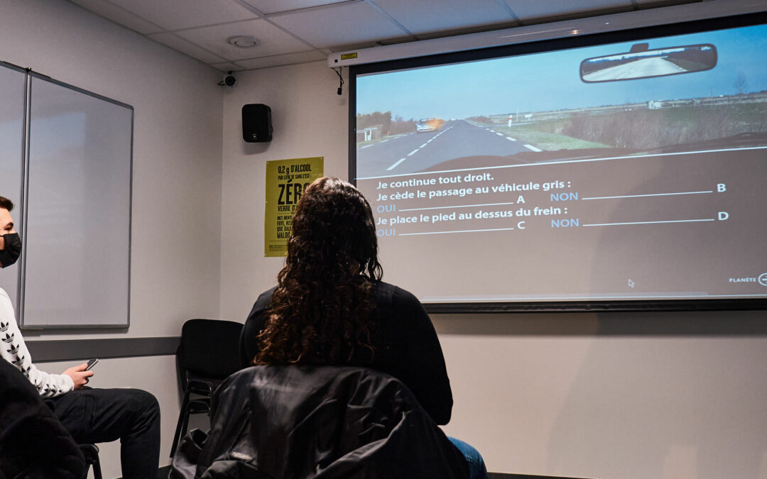 Auto-école à Village-Neuf : une équipe de professionnels à votre écoute